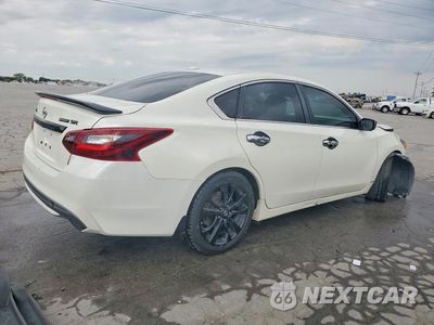 Trzecie zdjęcie samochodu z tyłu: 2018 NISSAN ALTIMA 2.5 SR VIN:1N4AL3AP7JC288890 - miniatura