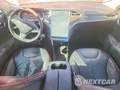 Zdjęcie 8 z 12 samochodu: 2013 TESLA MODEL S VIN:5YJSA1CP9DFP27052 - miniatura
