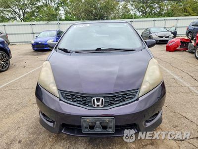 Piąte zdjęcie samochodu w środku: 2013 HONDA FIT SPORT VIN:JHMGE8H51DC023658 - miniatura