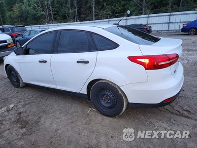 Drugie zdjęcie samochodu z przodu: 2017 FORD FOCUS S VIN:1FADP3E25HL257700 - miniatura