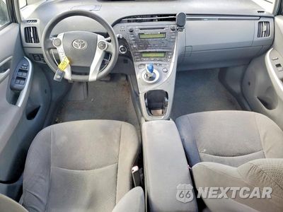 Zdjęcie 8 z 13 samochodu: 2011 TOYOTA PRIUS THREE VIN:JTDKN3DU0B0255632 - miniatura