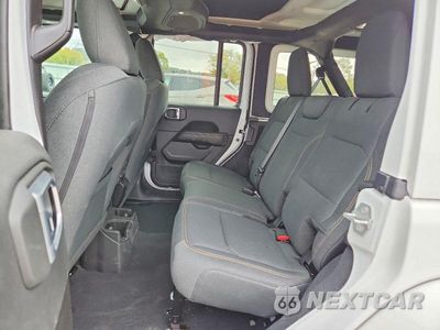 Zdjęcie 10 z 13 samochodu: 2024 JEEP WRANGLER SAHARA VIN:1C4PJXEG8RW330215 - miniatura
