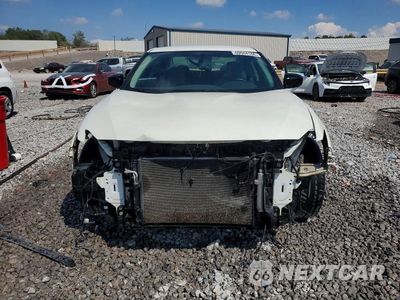 Piąte zdjęcie samochodu w środku: 2017 NISSAN MAXIMA 3.5 S VIN:1N4AA6AP9HC422929 - miniatura