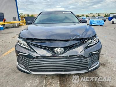Piąte zdjęcie samochodu w środku: 2021 TOYOTA CAMRY LE VIN:4T1C11AK9MU445475 - miniatura