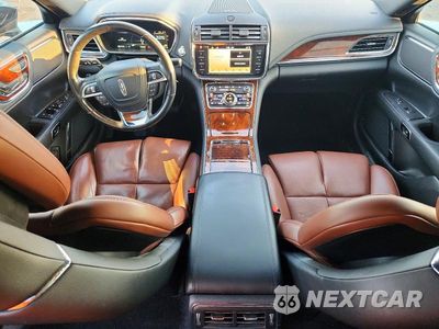 Zdjęcie 8 z 12 samochodu: 2017 LINCOLN CONTINENTAL RESERVE VIN:1LN6L9RP8H5626816 - miniatura