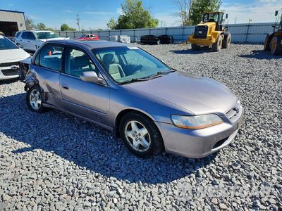 Czwarte zdjęcie samochodu z boku: 2000 HONDA ACCORD EX VIN:1HGCG1655YA007826 - miniatura