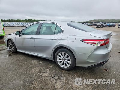 Drugie zdjęcie samochodu z przodu: 2018 TOYOTA CAMRY LE VIN:4T1B11HK0JU541783 - miniatura