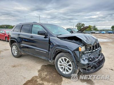 Czwarte zdjęcie samochodu z boku: 2016 JEEP GRAND CHEROKEE LAREDO VIN:1C4RJFAG0GC380923 - miniatura