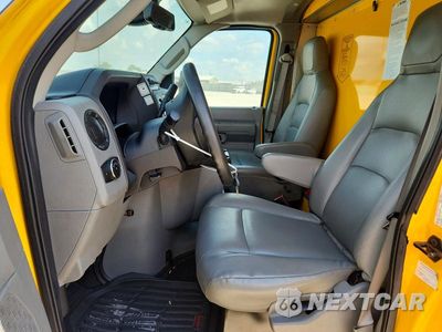 Zdjęcie 7 z 12 samochodu: 2023 FORD E350 BOX TRUCK VIN:1FDWE3FN2PDD21424 - miniatura