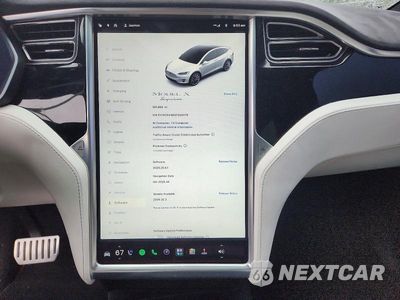 Zdjęcie 9 z 12 samochodu: 2016 TESLA MODEL X VIN:5YJXCAE48GFS00479 - miniatura