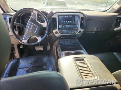 Zdjęcie 8 z 13 samochodu: 2017 GMC SIERRA K2500 SLT VIN:1GT12TEY5HF236053 - miniatura