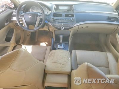Zdjęcie 8 z 12 samochodu: 2011 HONDA ACCORD SE VIN:1HGCP2F63BA064872 - miniatura