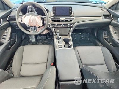 Zdjęcie 8 z 13 samochodu: 2021 HONDA ACCORD LX VIN:1HGCV1F17MA044258 - miniatura