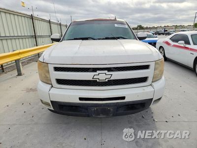 Piąte zdjęcie samochodu w środku: 2011 CHEVROLET SILVERADO K1500 LT VIN:3GCPKSE36BG369872 - miniatura