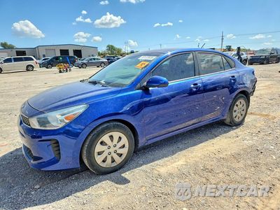 2020 KIA RIO S 3KPA24AD9LE319125 - główne zdjęcie licytacji z USA - miniatura