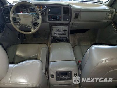 Zdjęcie 8 z 14 samochodu: 2005 GMC YUKON DENALI VIN:1GKEK63U05J263662 - miniatura