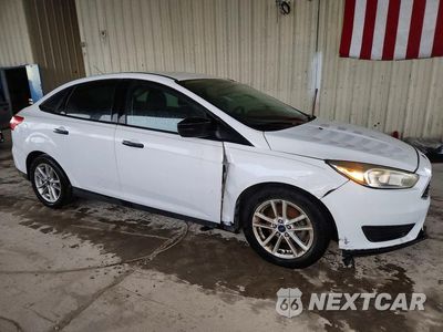 Czwarte zdjęcie samochodu z boku: 2018 FORD FOCUS S VIN:1FADP3E24JL269360 - miniatura