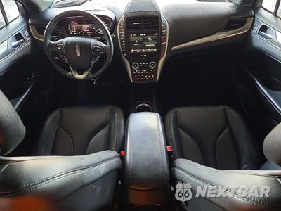 Zdjęcie 8 z 13 samochodu: 2018 LINCOLN MKC PREMIERE VIN:5LMCJ1C93JUL00483 - miniatura