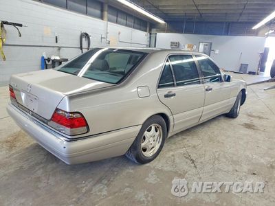 Trzecie zdjęcie samochodu z tyłu: 1997 MERCEDES-BENZ S 420 VIN:WDBGA43G4VA352073 - miniatura