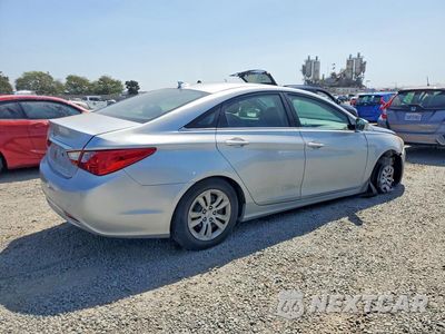 Trzecie zdjęcie samochodu z tyłu: 2013 HYUNDAI SONATA GLS VIN:5NPEB4AC4DH549757 - miniatura