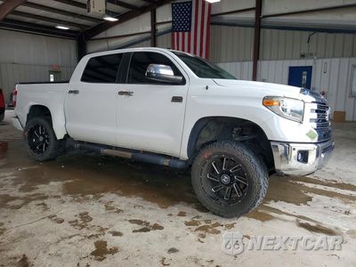 Czwarte zdjęcie samochodu z boku: 2018 TOYOTA TUNDRA 1794 EDITION VIN:5TFAY5F18JX697971 - miniatura