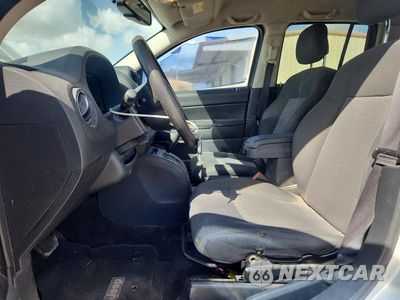 Zdjęcie 7 z 13 samochodu: 2012 JEEP COMPASS SPORT VIN:1C4NJCBA0CD723919 - miniatura