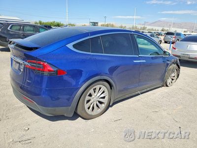 Trzecie zdjęcie samochodu z tyłu: 2016 TESLA MODEL X VIN:5YJXCBE25GF004794 - miniatura