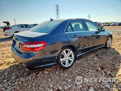 Trzecie zdjęcie samochodu z tyłu: 2013 MERCEDES-BENZ E 350 4MATIC VIN:WDDHF8JB5DA674425 - miniatura