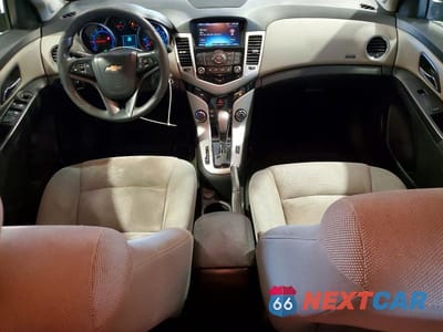 Zdjęcie 8 z 12 samochodu: 2015 CHEVROLET CRUZE LT VIN:1G1PC5SB3F7269121 - miniatura