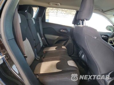 Zdjęcie 10 z 12 samochodu: 2014 JEEP CHEROKEE LATITUDE VIN:1C4PJLCS8EW117226 - miniatura