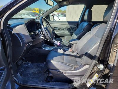 Zdjęcie 7 z 14 samochodu: 2019 MITSUBISHI OUTLANDER SEL VIN:JA4J24A59KZ038528 - miniatura