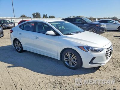 Czwarte zdjęcie samochodu z boku: 2018 HYUNDAI ELANTRA SEL VIN:5NPD84LF0JH259609 - miniatura