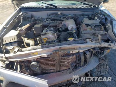 Zdjęcie 11 z 12 samochodu: 2001 TOYOTA TACOMA VIN:5TEPM62NX1Z867941 - miniatura
