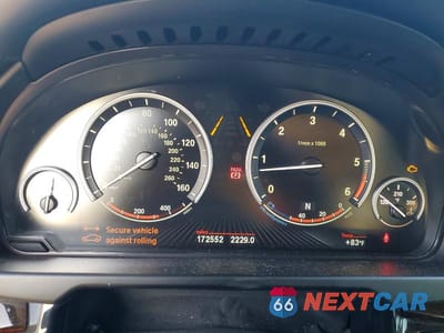 Zdjęcie 9 z 13 samochodu: 2014 BMW X5 XDRIVE35D VIN:5UXKS4C56E0J97053 - miniatura