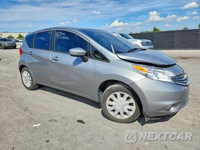 Czwarte zdjęcie samochodu z boku: 2015 NISSAN VERSA NOTE SV VIN:3N1CE2CPXFL395550 - miniatura