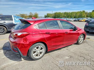 Trzecie zdjęcie samochodu z tyłu: 2017 CHEVROLET CRUZE LT VIN:3G1BE6SM0HS557016 - miniatura