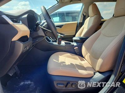 Zdjęcie 7 z 12 samochodu: 2021 TOYOTA RAV4 XLE VIN:2T3W1RFVXMW160760 - miniatura