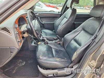Zdjęcie 7 z 12 samochodu: 2001 SAAB 9-3 VIGGEN VIN:YS3DP55G717007481 - miniatura