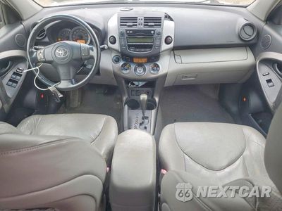 Zdjęcie 8 z 13 samochodu: 2010 TOYOTA RAV4 LIMITED VIN:JTMDK4DV0AD010305 - miniatura