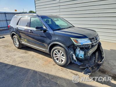 Czwarte zdjęcie samochodu z boku: 2017 FORD EXPLORER XLT VIN:1FM5K7D87HGD12811 - miniatura