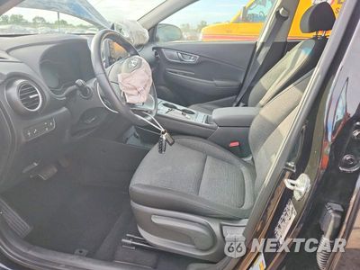 Zdjęcie 7 z 13 samochodu: 2019 HYUNDAI KONA SEL VIN:KM8K23AG8KU031682 - miniatura