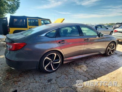 Trzecie zdjęcie samochodu z tyłu: 2019 HONDA ACCORD SPORT VIN:1HGCV1F39KA048617 - miniatura