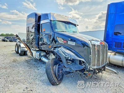 2016 PETERBILT 579 1XPBD49X1GD203999 - główne zdjęcie licytacji z USA - miniatura