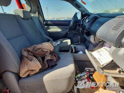 Zdjęcie 10 z 12 samochodu: 2005 TOYOTA TACOMA BASE VIN:5TENX22N65Z047403 - miniatura