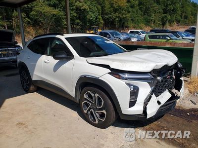 Czwarte zdjęcie samochodu z boku: 2025 CHEVROLET TRAX 2RS VIN:KL77LJEP0SC165935 - miniatura