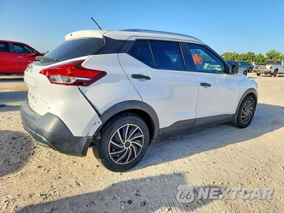 Trzecie zdjęcie samochodu z tyłu: 2019 NISSAN KICKS S VIN:3N1CP5CU2KL493404 - miniatura