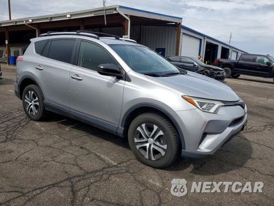 Czwarte zdjęcie samochodu z boku: 2018 TOYOTA RAV4 LE VIN:JTMBFREV4JJ257951 - miniatura