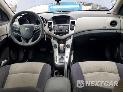 Zdjęcie 8 z 12 samochodu: 2013 CHEVROLET CRUZE LS VIN:1G1PA5SH0D7284019 - miniatura