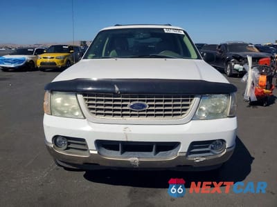 Piąte zdjęcie samochodu w środku: 2003 FORD EXPLORER EDDIE BAUER VIN:1FMZU64W33UA84143 - miniatura