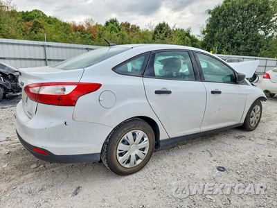 Trzecie zdjęcie samochodu z tyłu: 2012 FORD FOCUS S VIN:1FAHP3E20CL400305 - miniatura